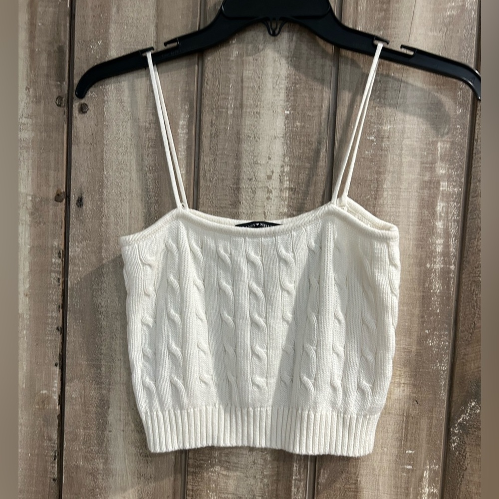 Brandy Melville Sweater tank, one size.